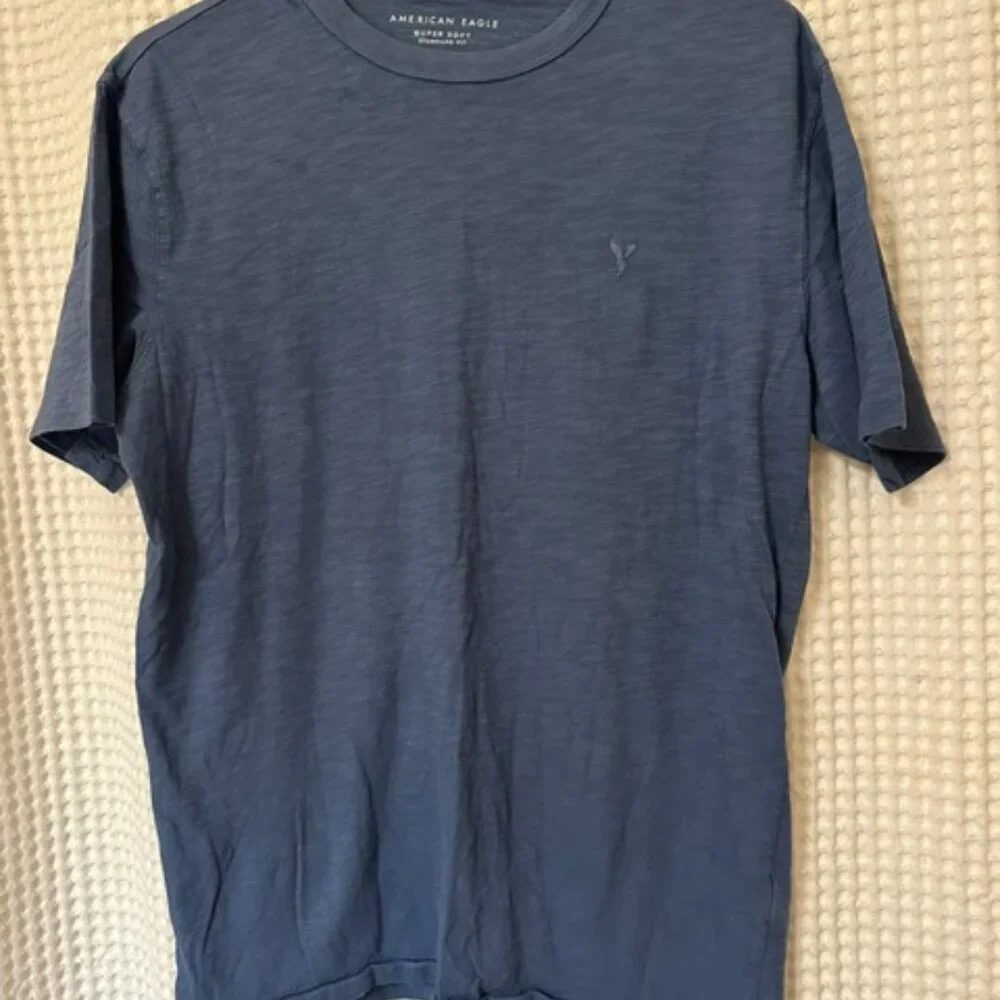 Lot of 3 American Eagle Outfitters T Shirts - Picture 5 of 13